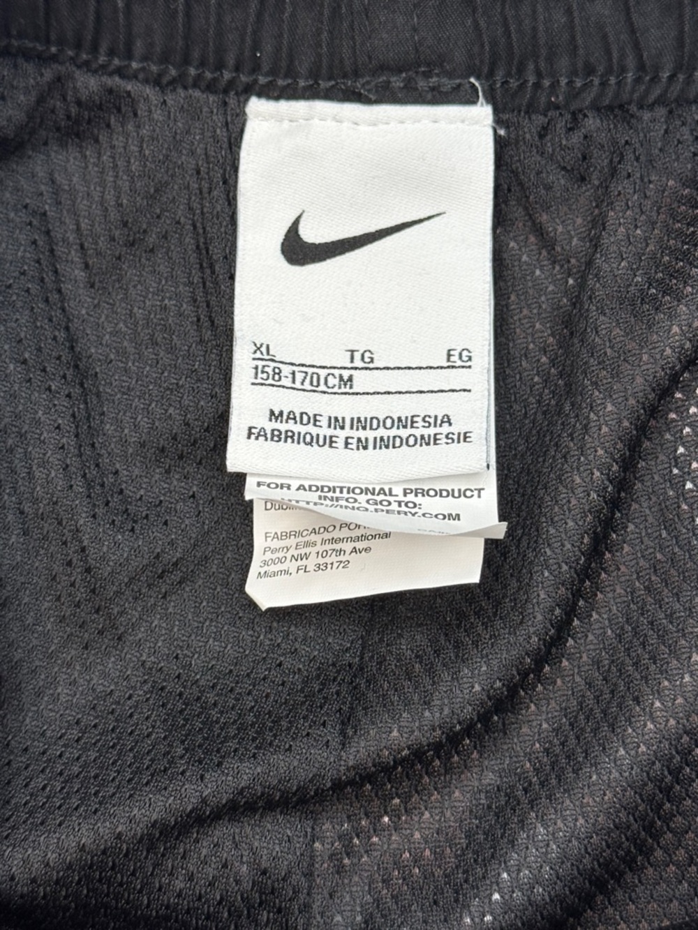 Nike Big Boys Stacked Fade Away Swim Shorts- Size XL - Picture 6 of 7